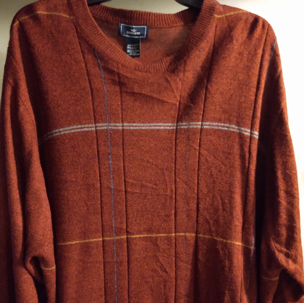 Men's sweater